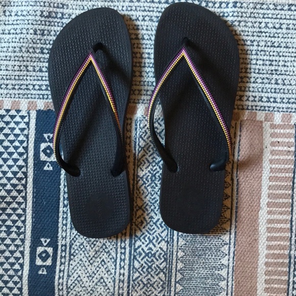 sturdy flip flops